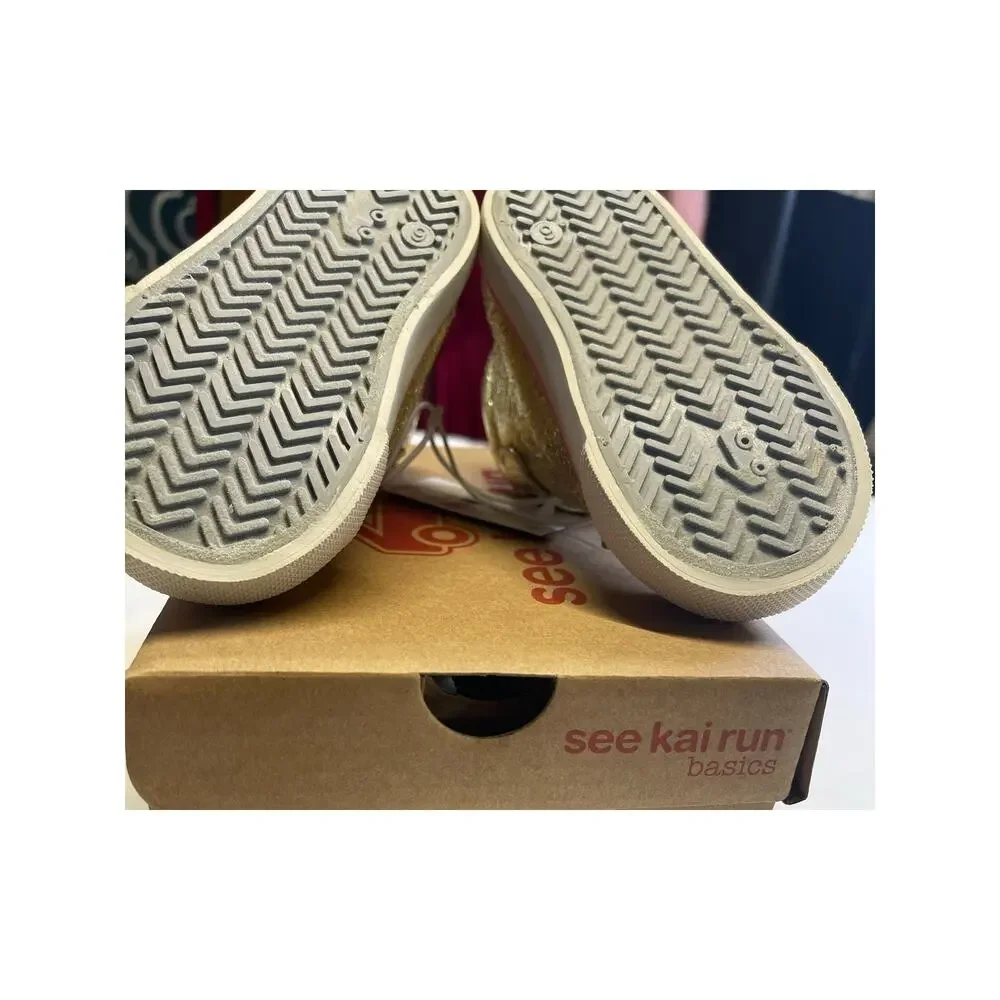 Run Kai Basics Belmont II Gold Shine Toddler Girl Size 7 - Picture 4 of 6